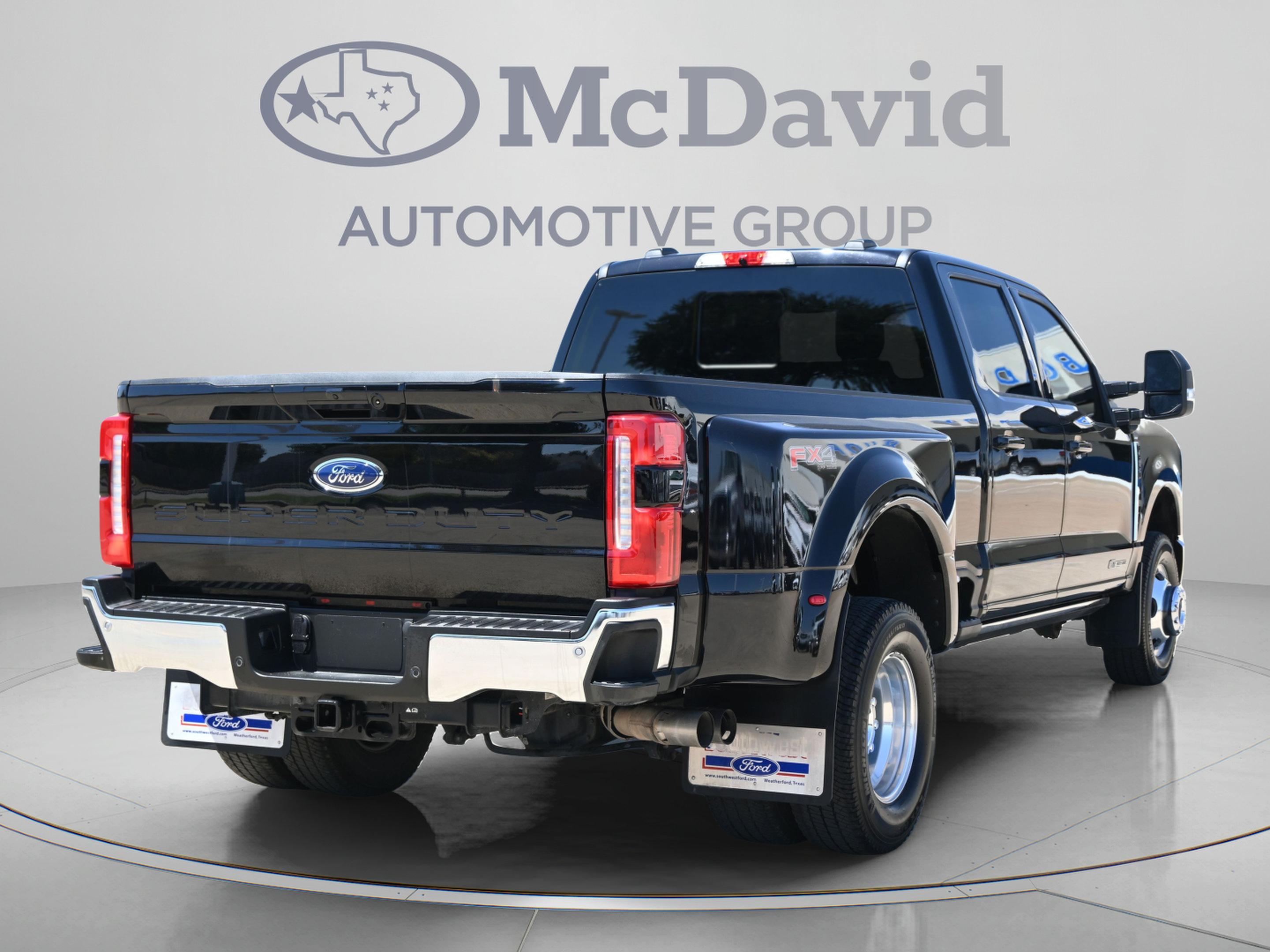 Used 2025 Ford F350 Lariat w/ Lariat Ultimate Package AWD/4WD image 10