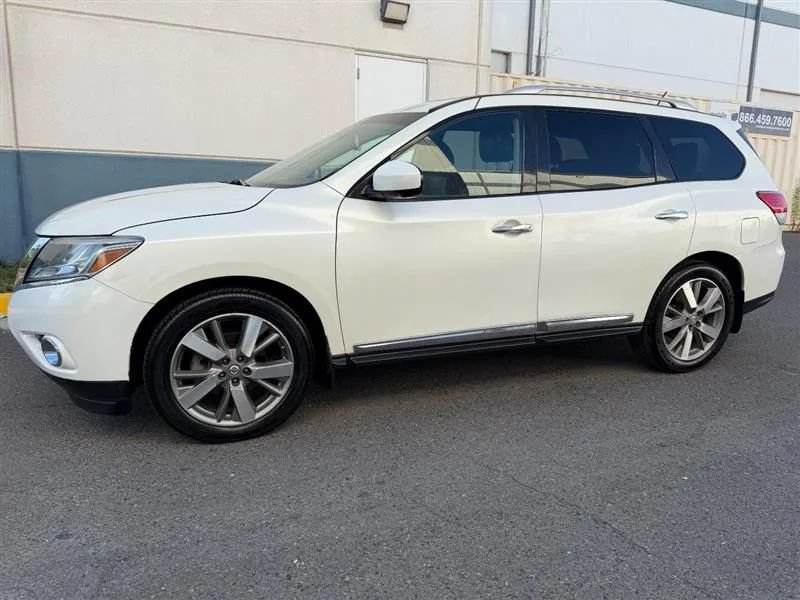 Used 2015 Nissan Pathfinder Platinum AWD/4WD image 5