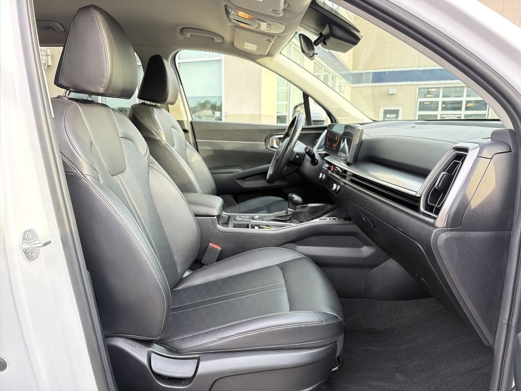 Used 2024 Kia Sorento S AWD/4WD image 19
