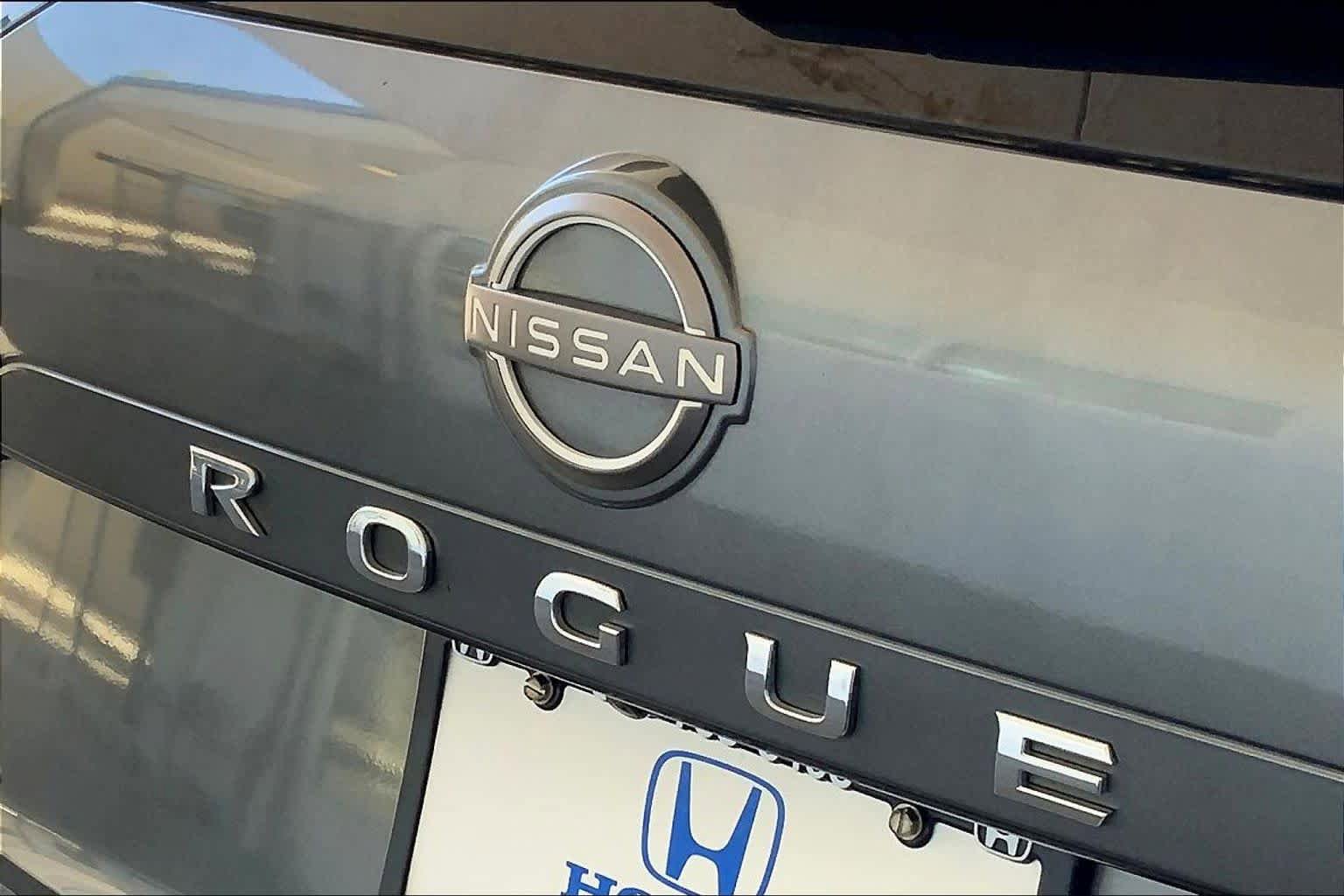 Used 2022 Nissan Rogue SV AWD/4WD image 33