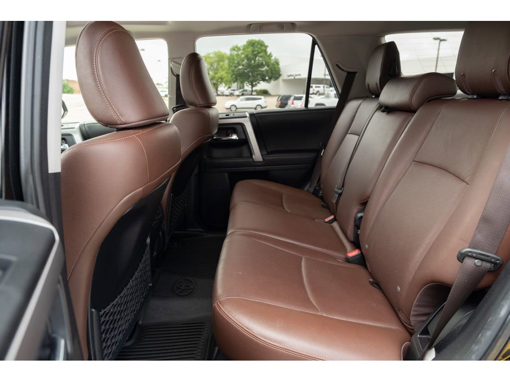 Used 2020 Toyota 4Runner 4WD image 13