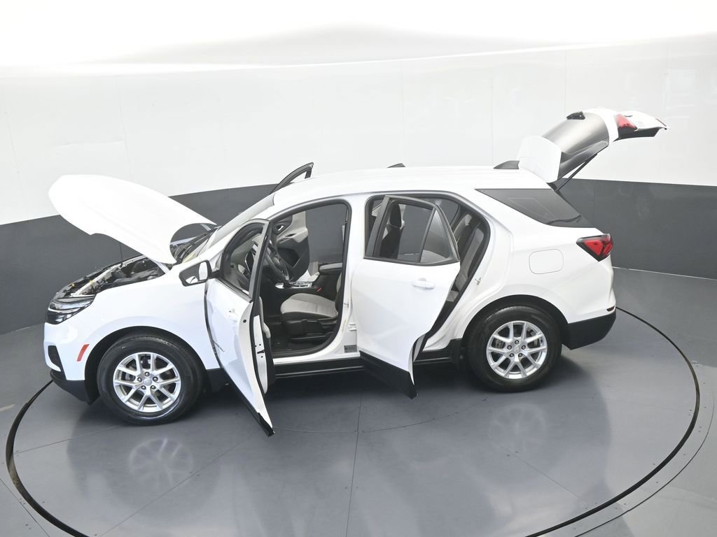 Used 2023 Chevrolet Equinox LS image 65