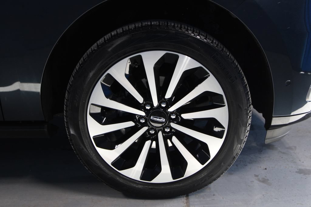 Used 2024 Lincoln Navigator L Reserve AWD/4WD image 37