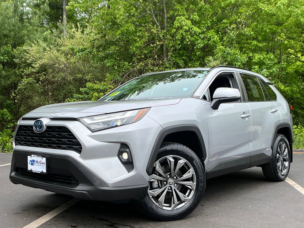 Used 2022 Toyota RAV4 XLE Premium AWD/4WD 360° Tour