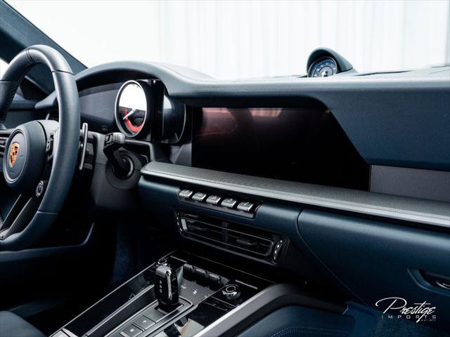 Used 2024 Porsche 911 Carrera S RWD image 38