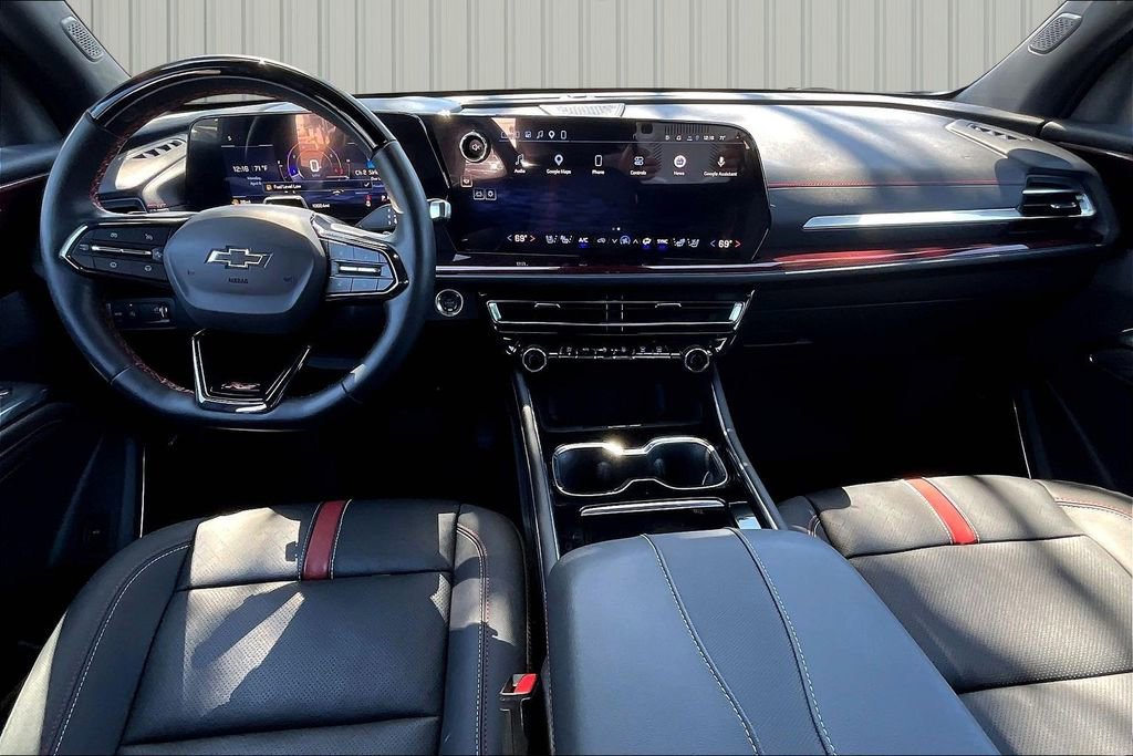 Used 2025 Chevrolet Traverse RS w/ LPO, Floor Liner Package image 6