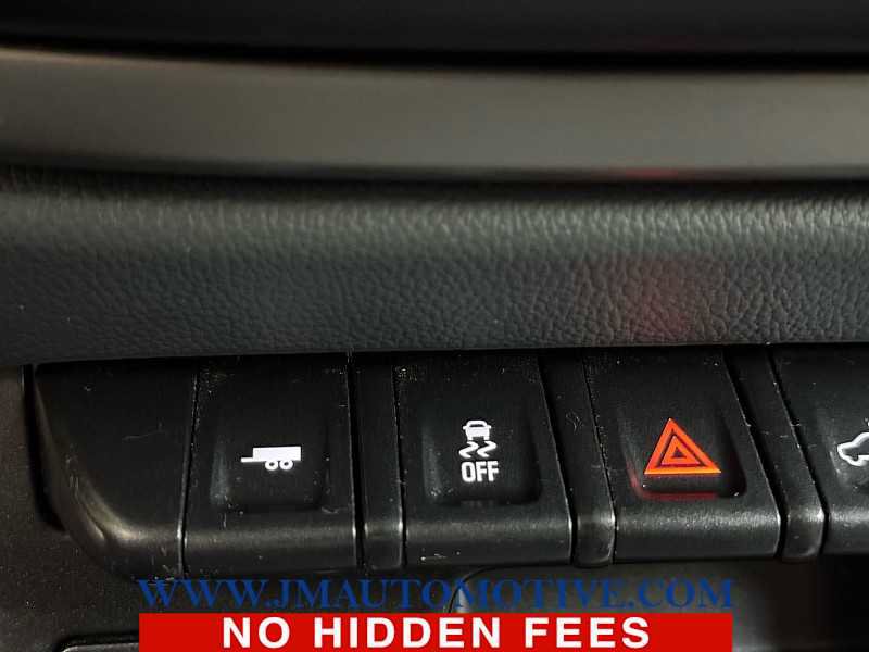 Used 2021 Chevrolet Colorado Z71 w/ Z71 Midnight Edition image 31