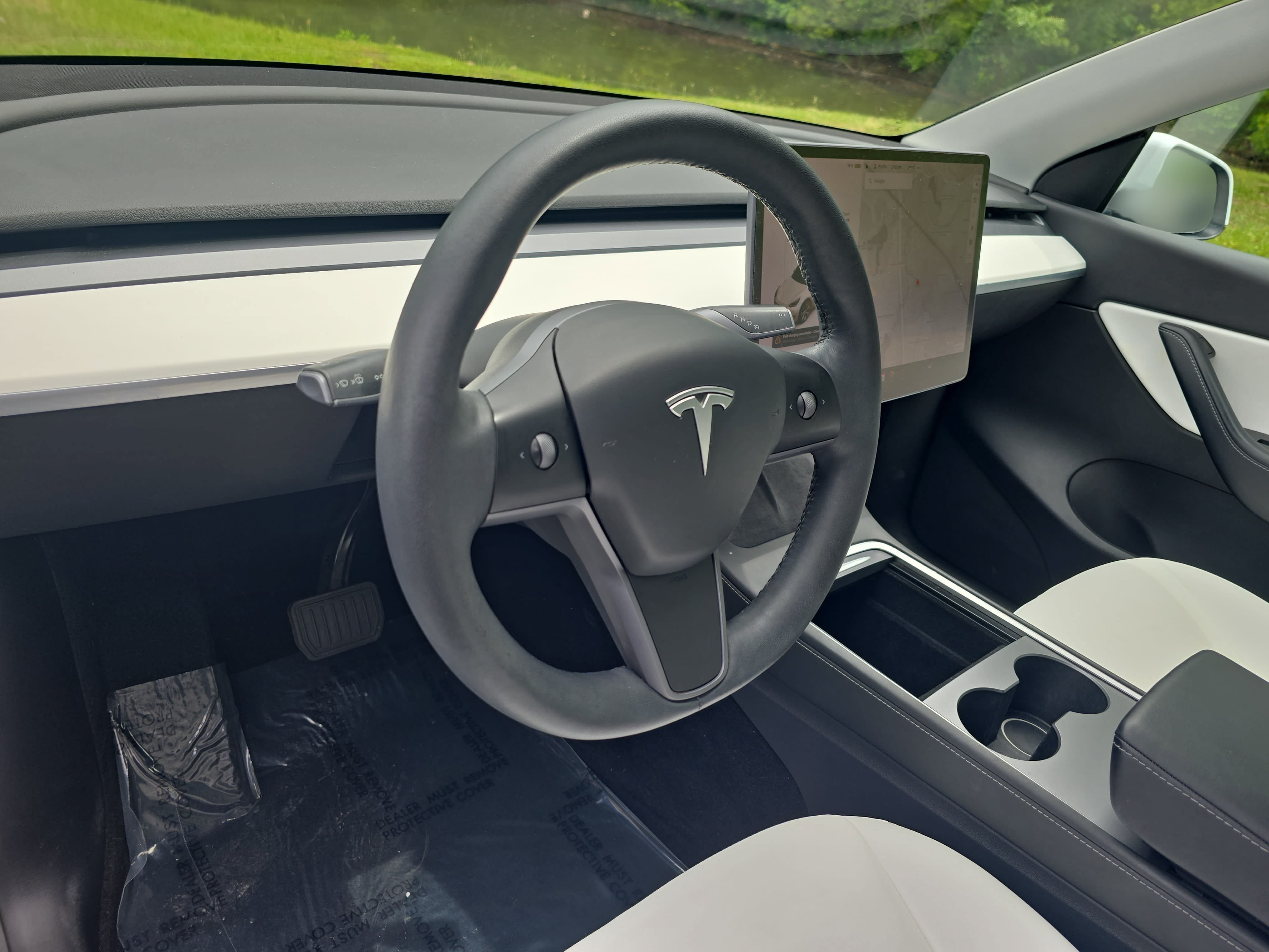 Used 2021 Tesla Model Y Long Range AWD/4WD image 16