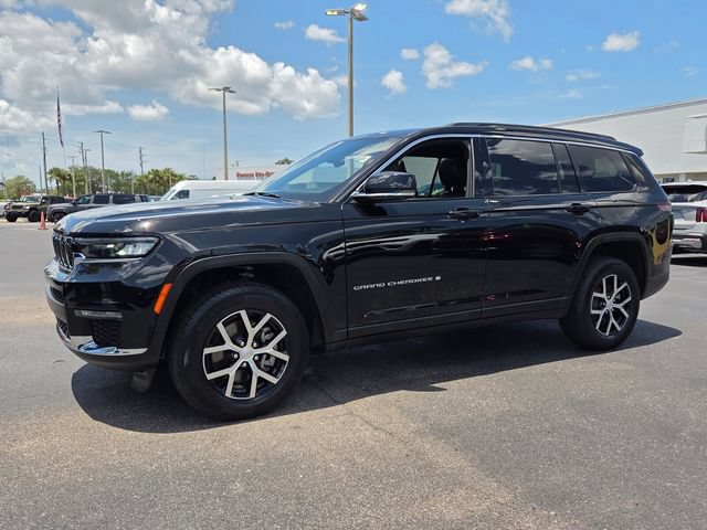 Certified 2024 Jeep Grand Cherokee L Limited w/ Luxury Tech Group II AWD/4WD image 3