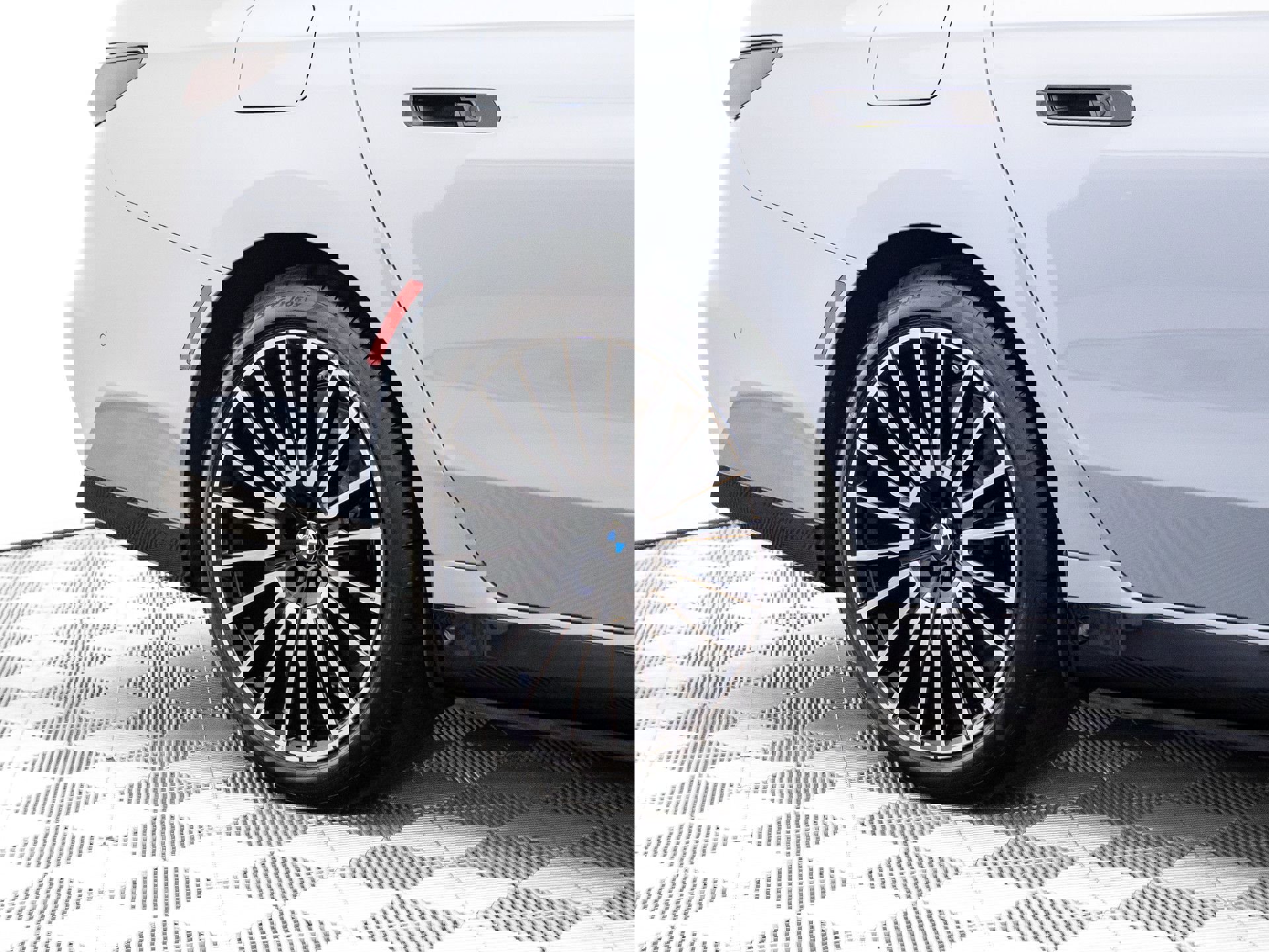 New 2026 BMW i7 xDrive60 w/ Executive Package image 36