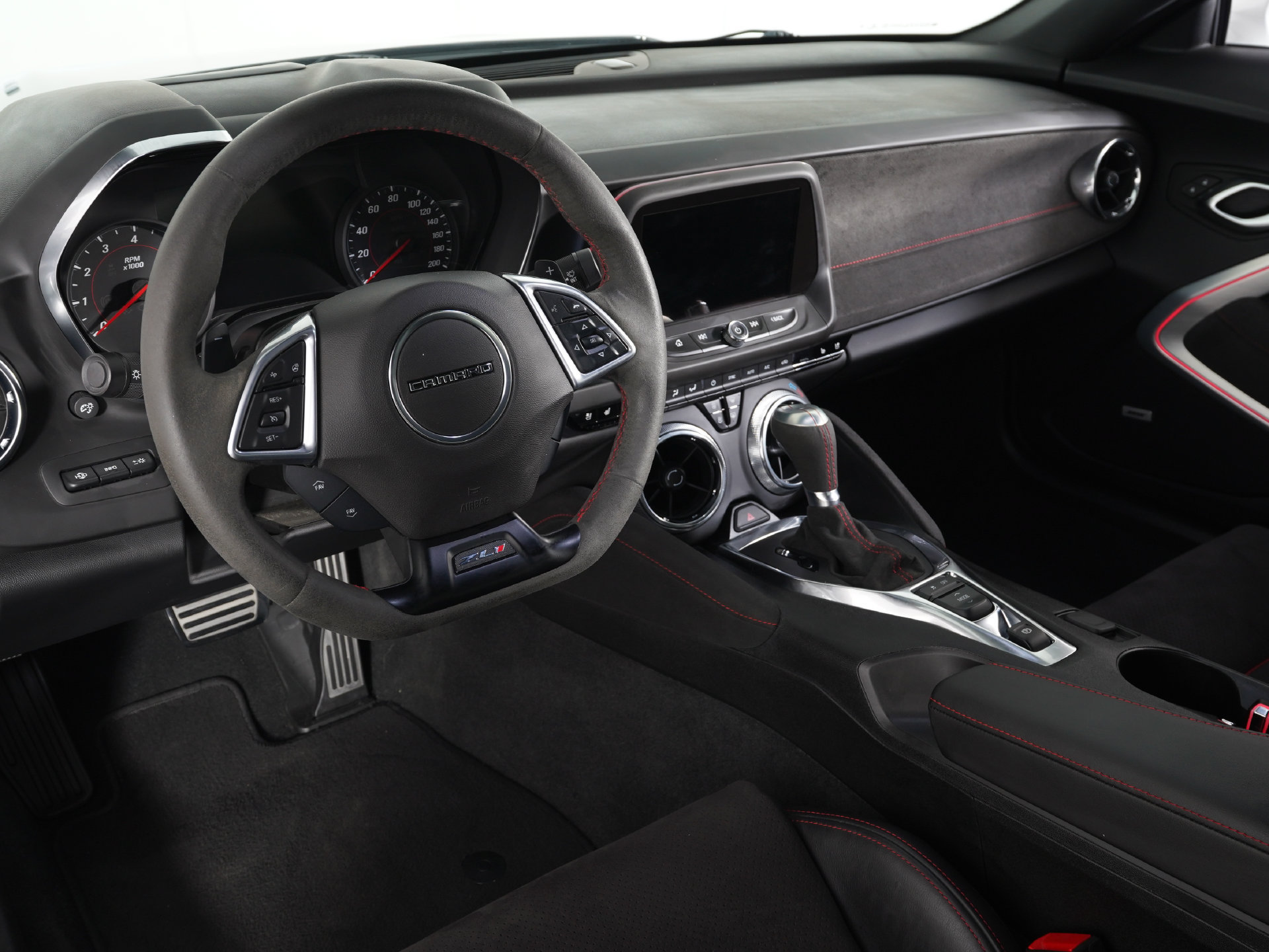 Used 2022 Chevrolet Camaro ZL1 RWD image 14
