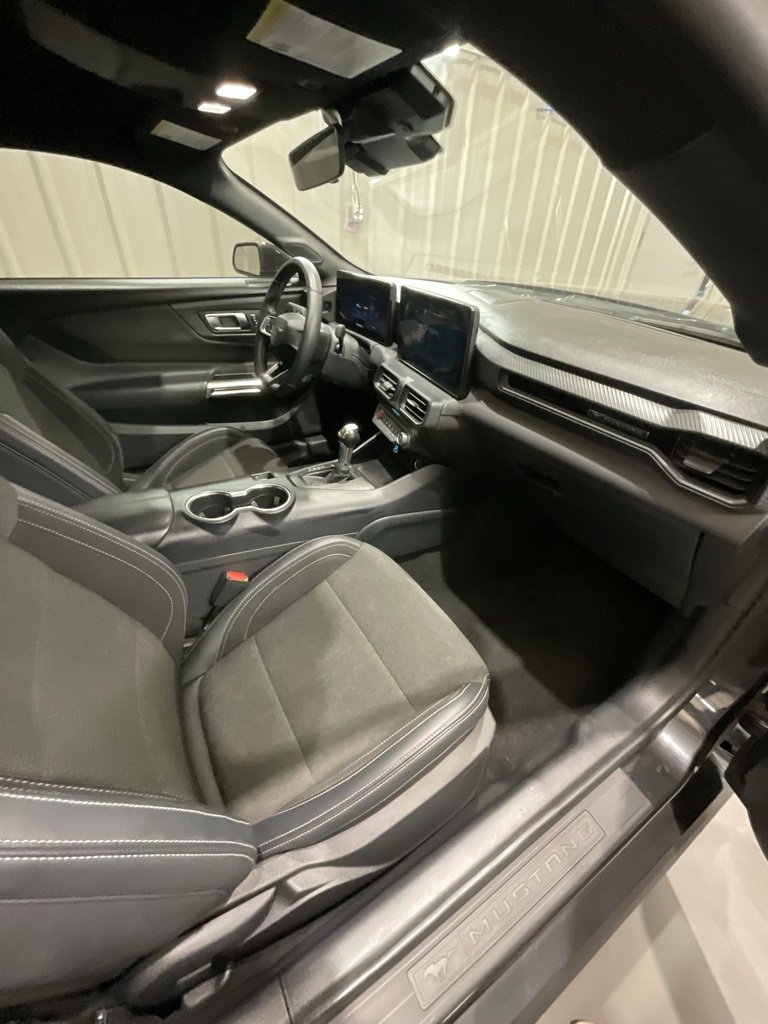 Used 2024 Ford Mustang EcoBoost image 14