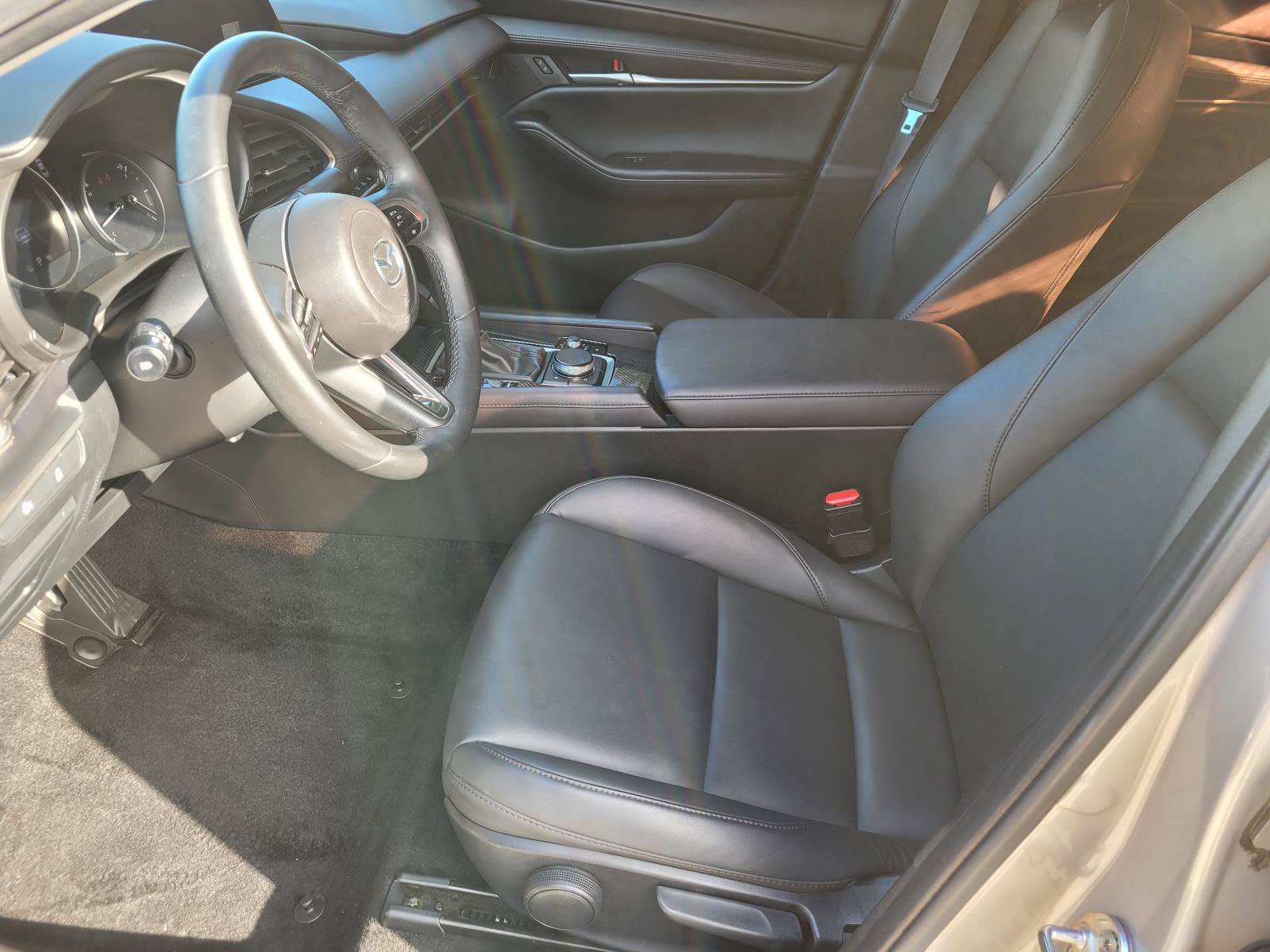 Used 2024 MAZDA MAZDA3 s FWD image 3