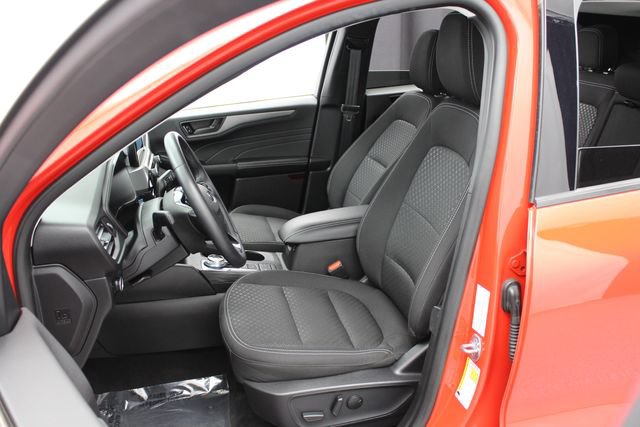 Used 2024 Ford Escape Active AWD/4WD image 14