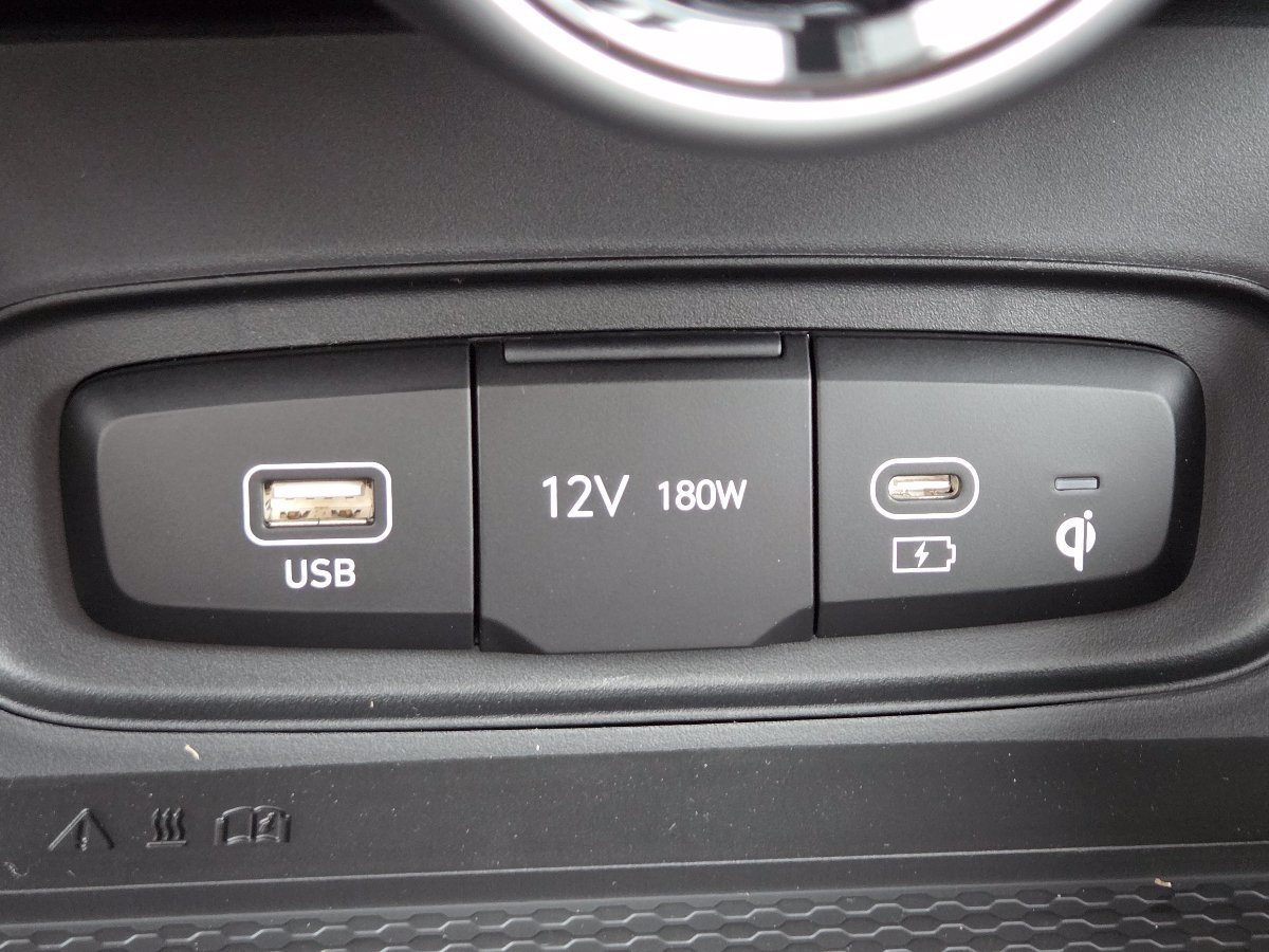New 2026 Hyundai Venue SEL FWD image 11