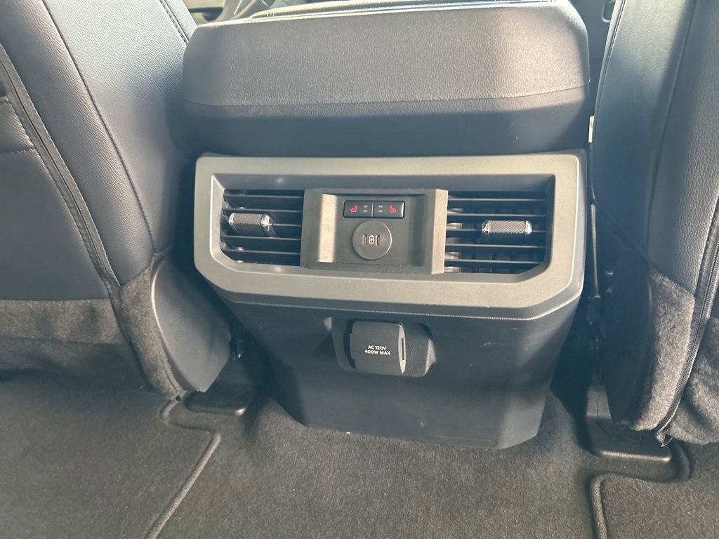 Used 2025 Ford F350 Lariat image 31