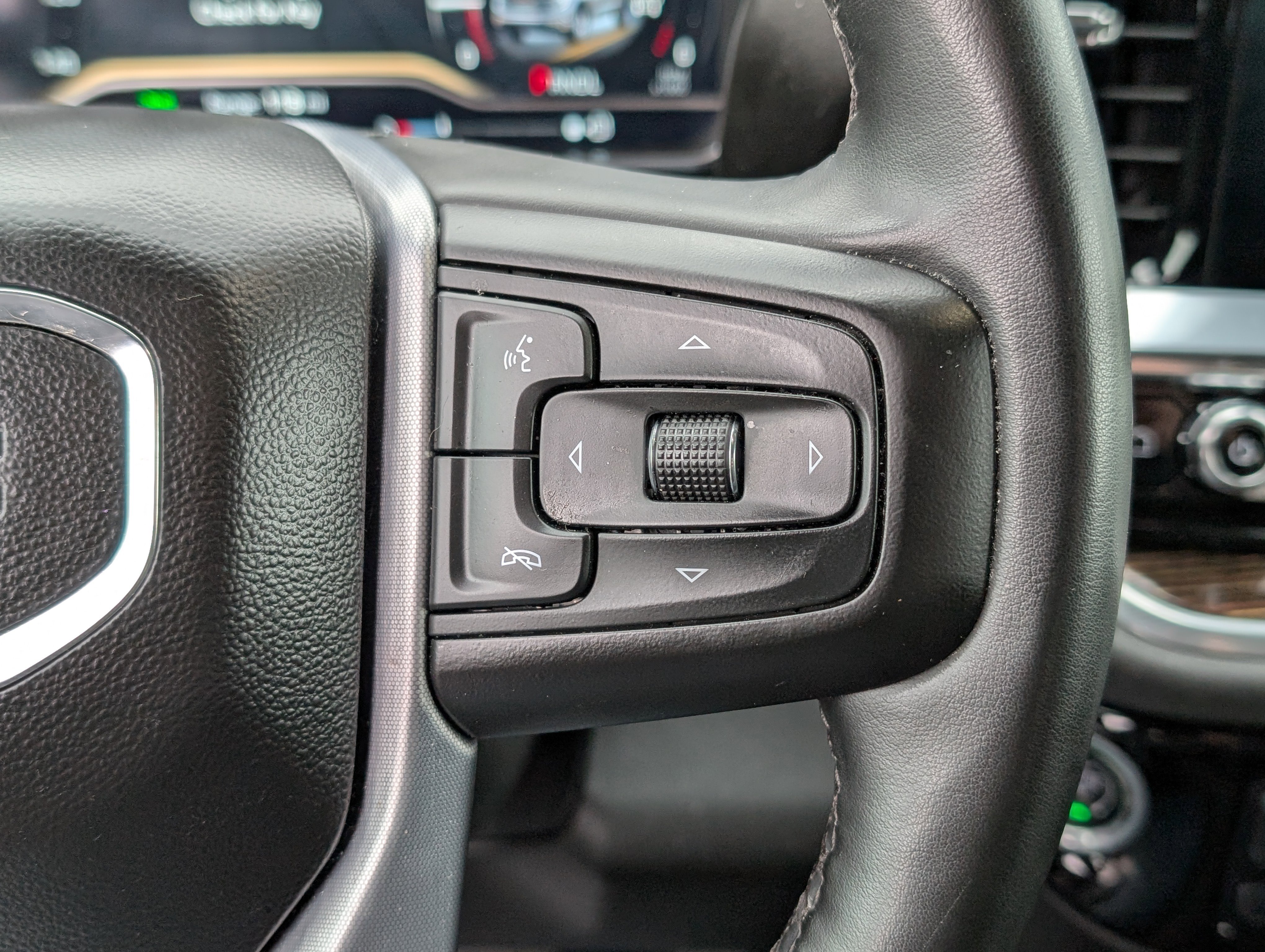 Used 2023 GMC Sierra 1500 Elevation image 22