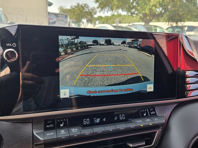 Used 2025 Toyota Camry XSE FWD image 25