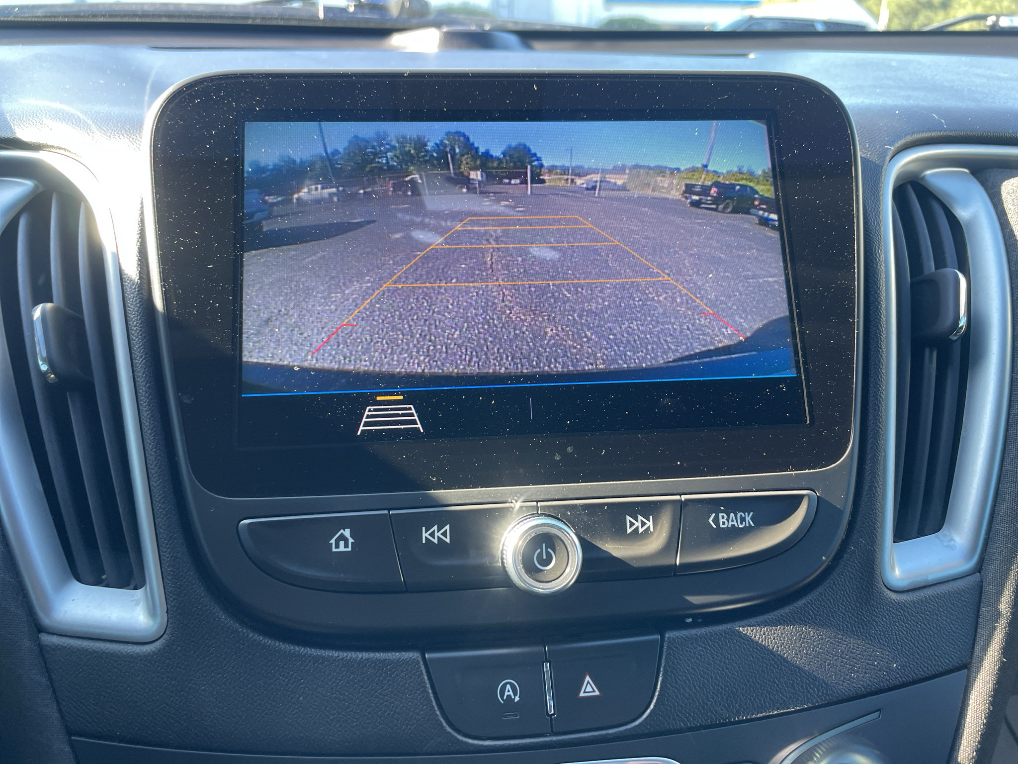 Certified 2020 Chevrolet Malibu LS FWD image 21