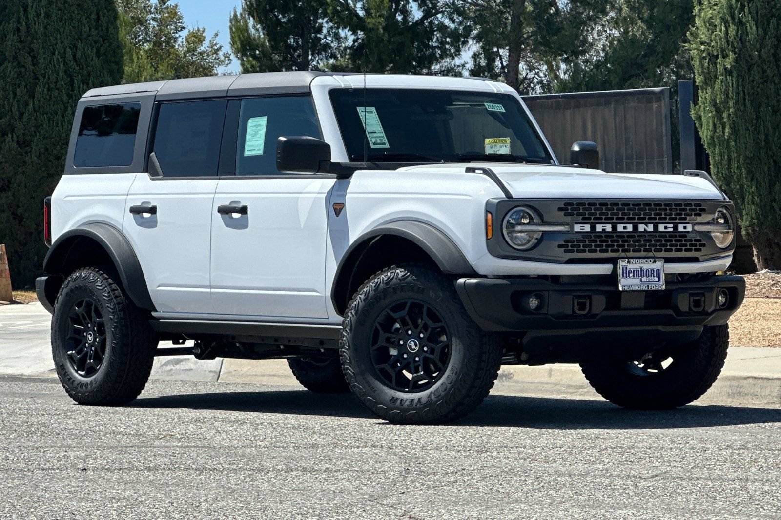 New 2026 Ford Bronco Badlands AWD/4WD video 2