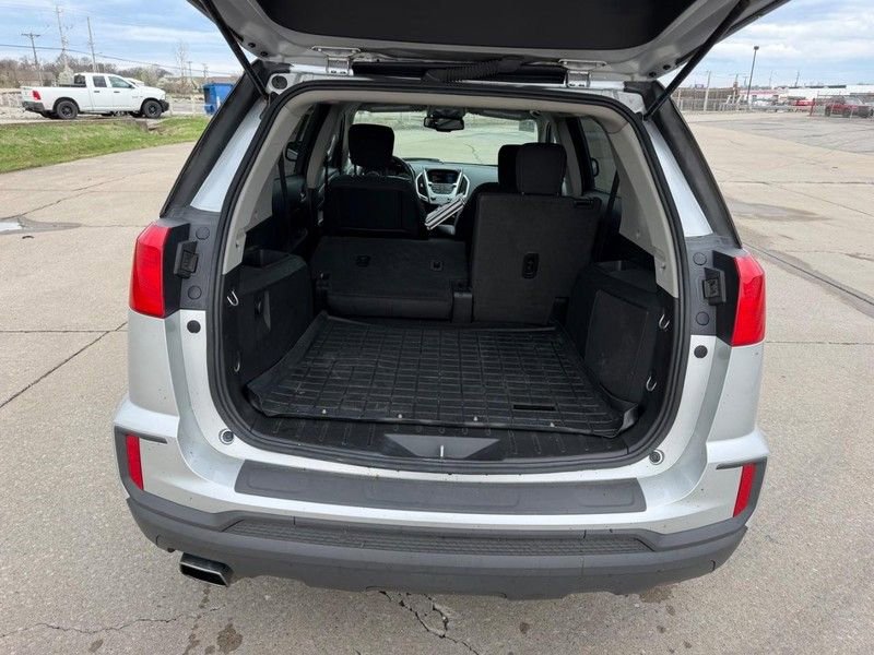 Used 2017 GMC Terrain SLE image 5