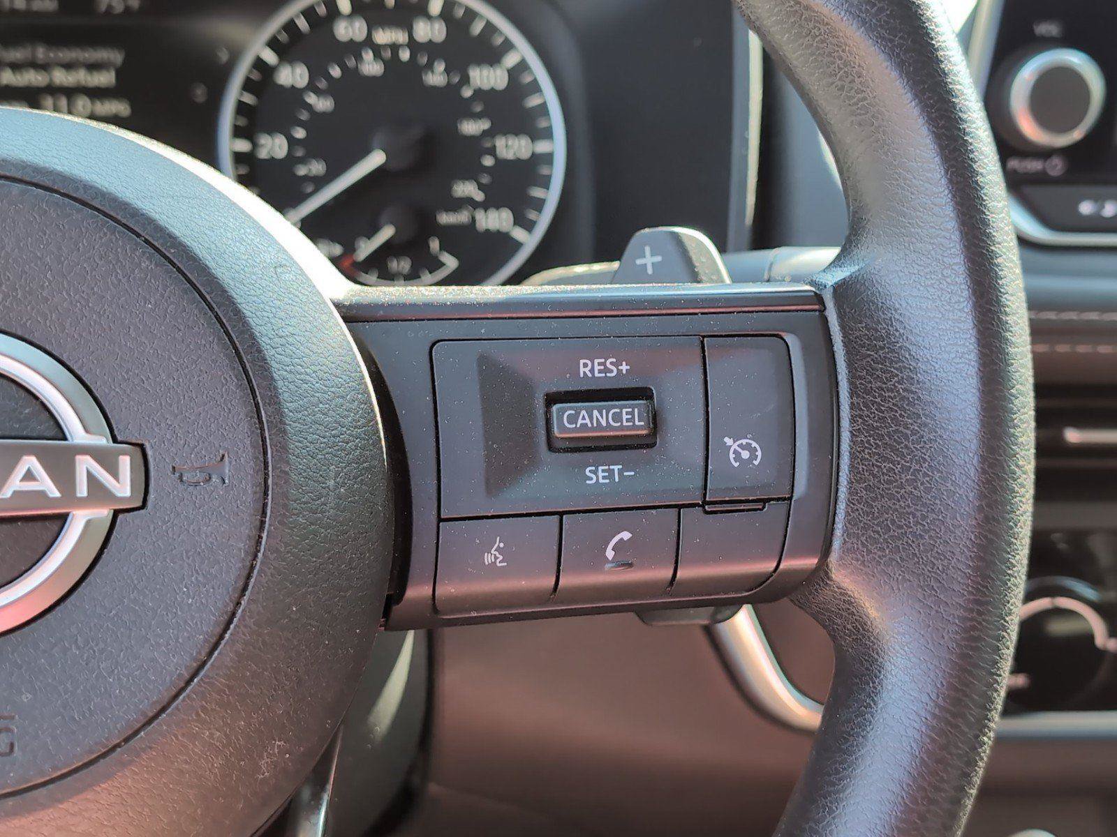 Used 2023 Nissan Rogue S FWD image 29