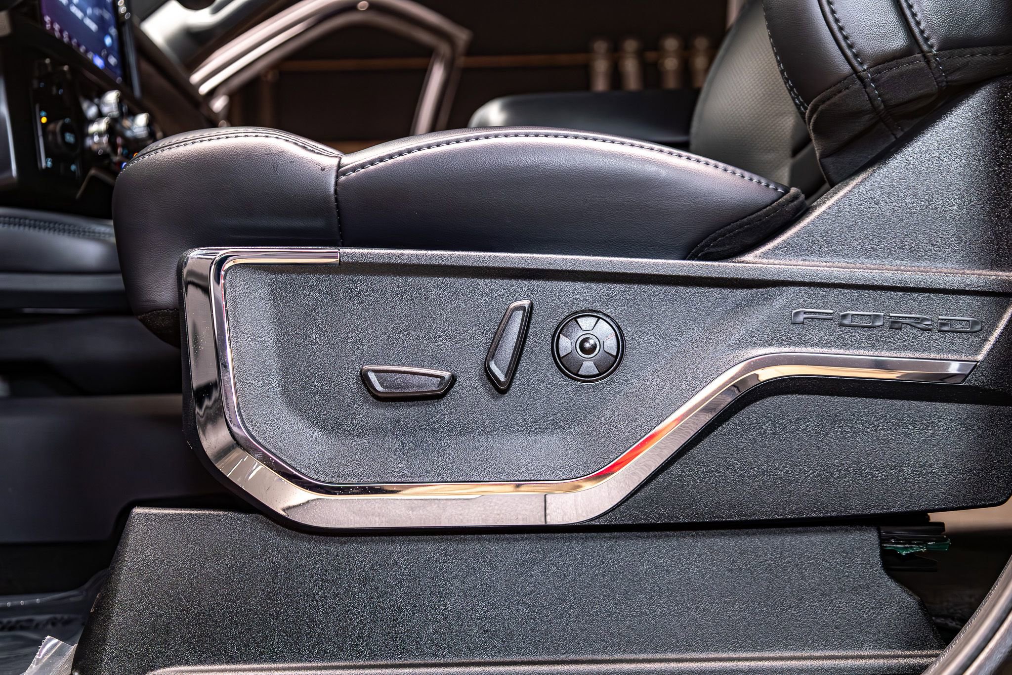 Used 2026 Ford F250 Platinum image 21