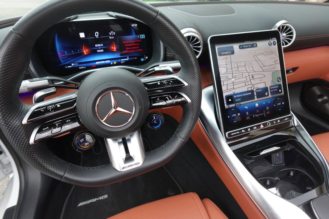 Used 2024 Mercedes-Benz SL 55 AMG 4MATIC image 17