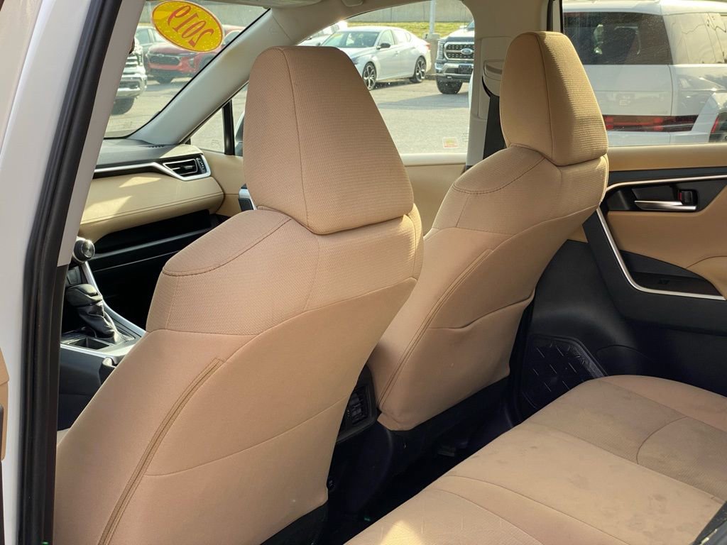 Used 2019 Toyota RAV4 XLE w/ Convenience Package image 26