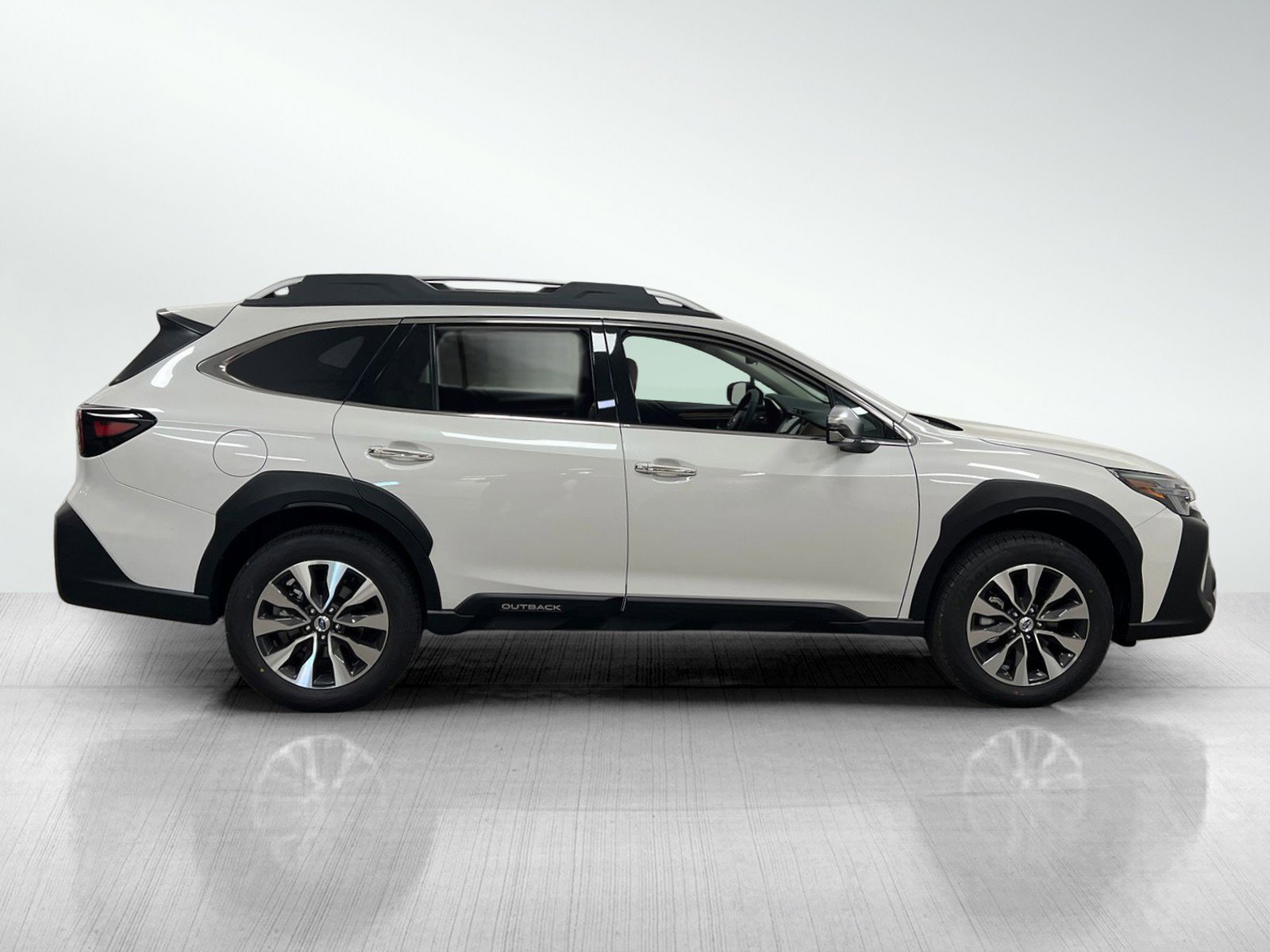 New 2025 Subaru Outback Touring image 4