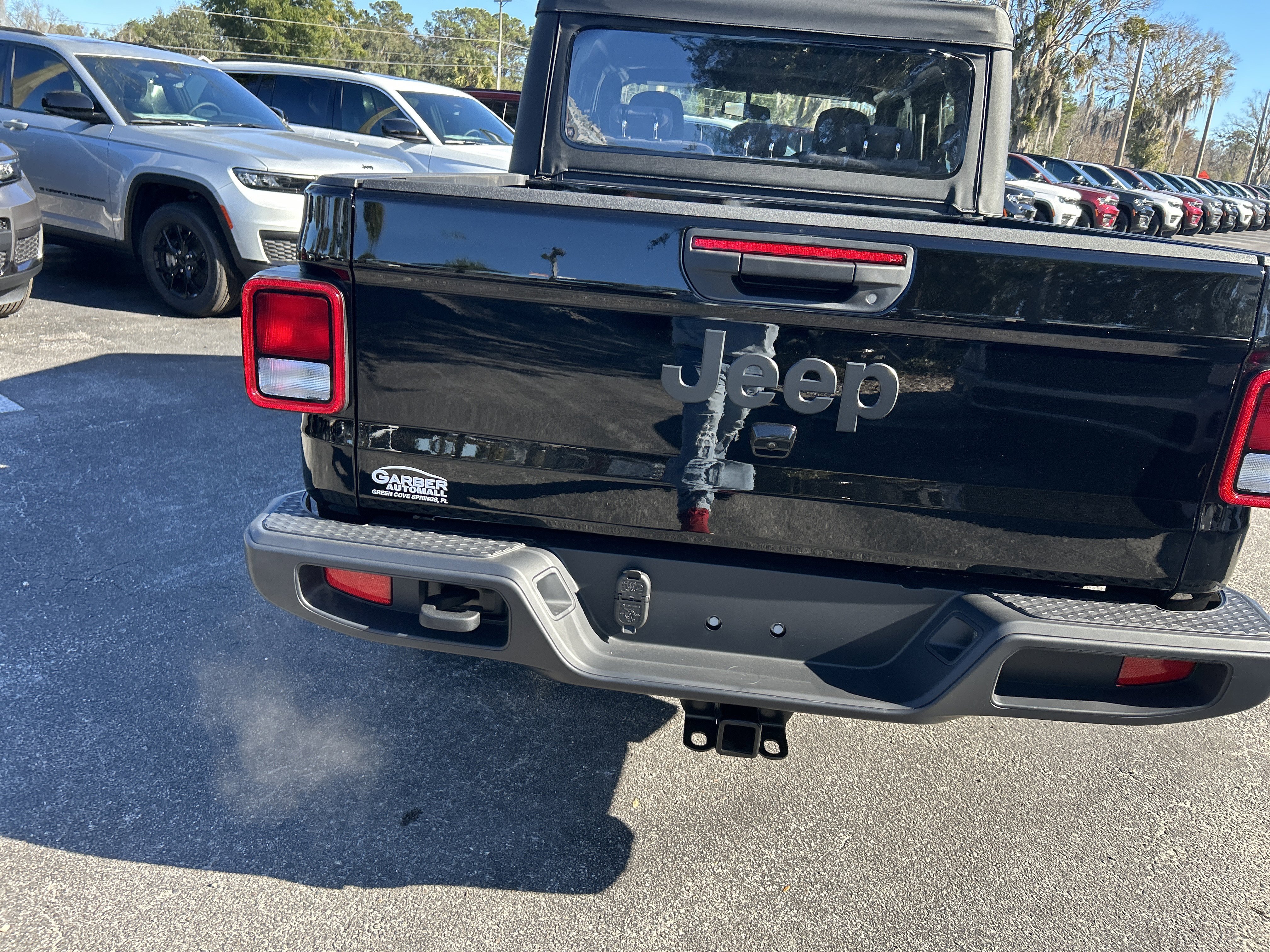 New 2026 Jeep Gladiator Sport image 7