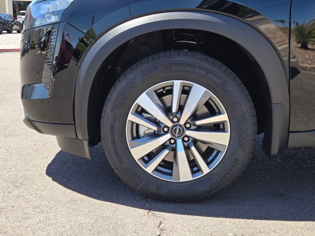 New 2026 Nissan Pathfinder SL FWD image 9