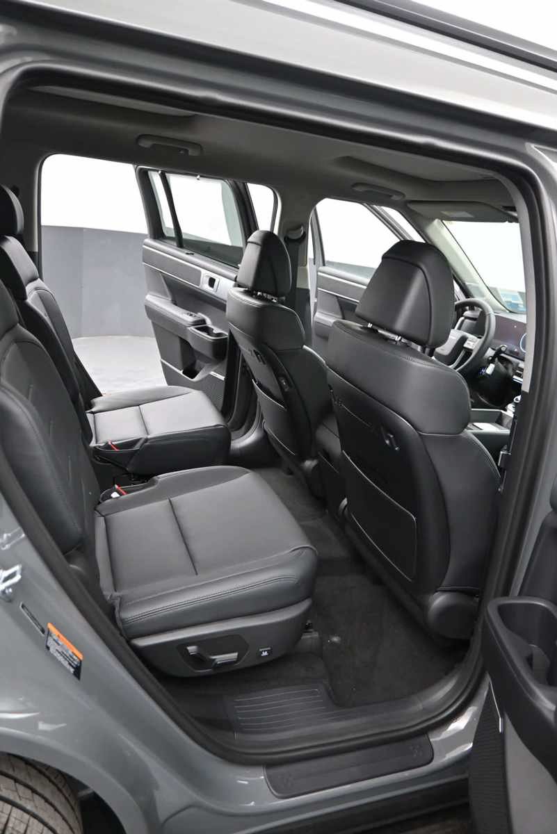 New 2027 Hyundai Santa Fe Limited AWD/4WD image 15