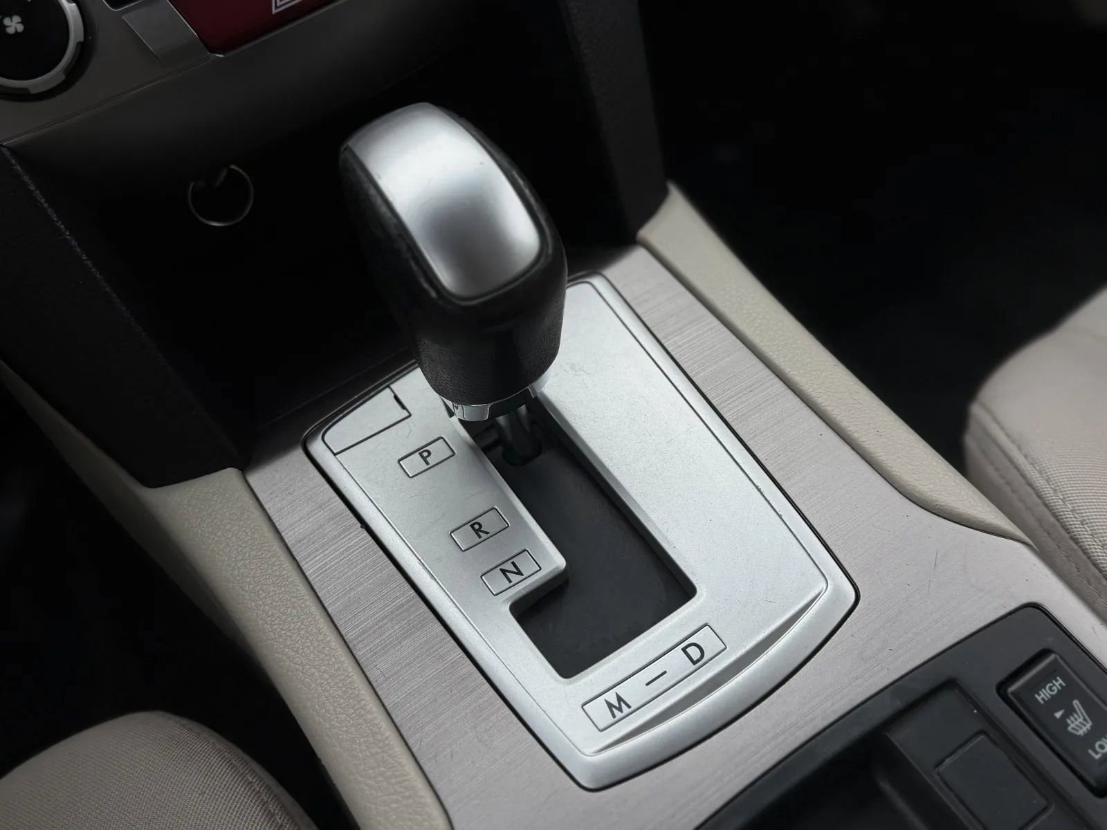 Used 2014 Subaru Legacy 2.5i Premium AWD/4WD image 26