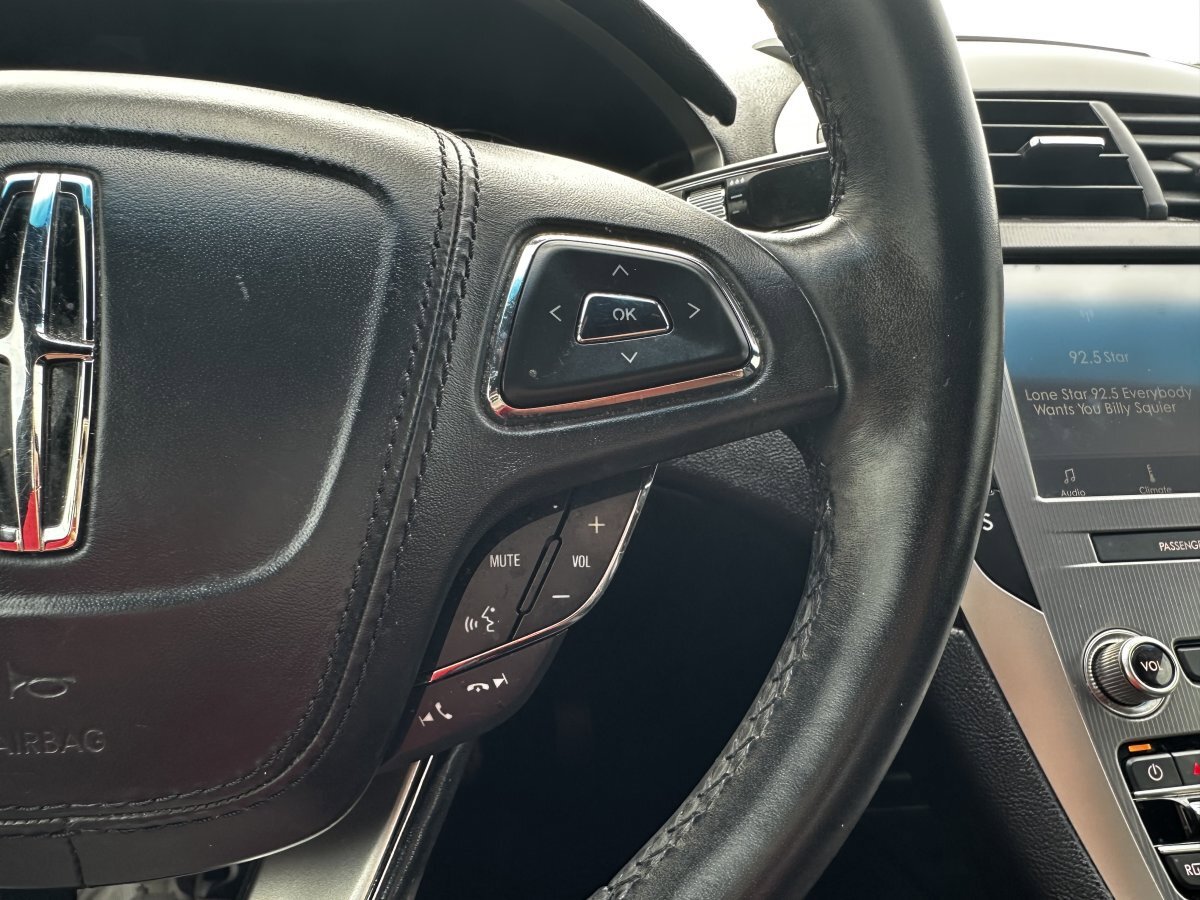 Used 2019 Lincoln MKZ Premiere image 30