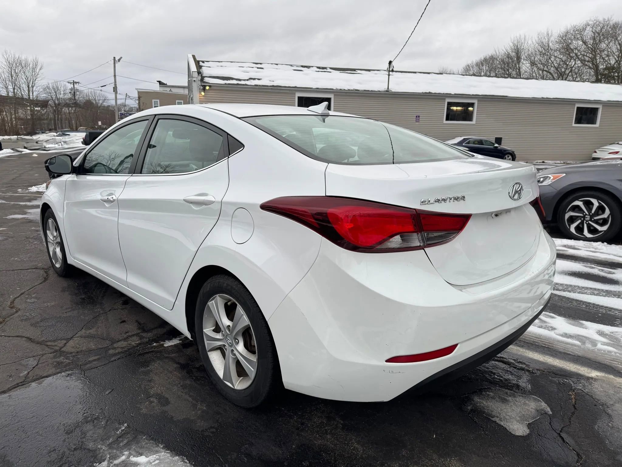 Used 2016 Hyundai Elantra Value Edition image 7