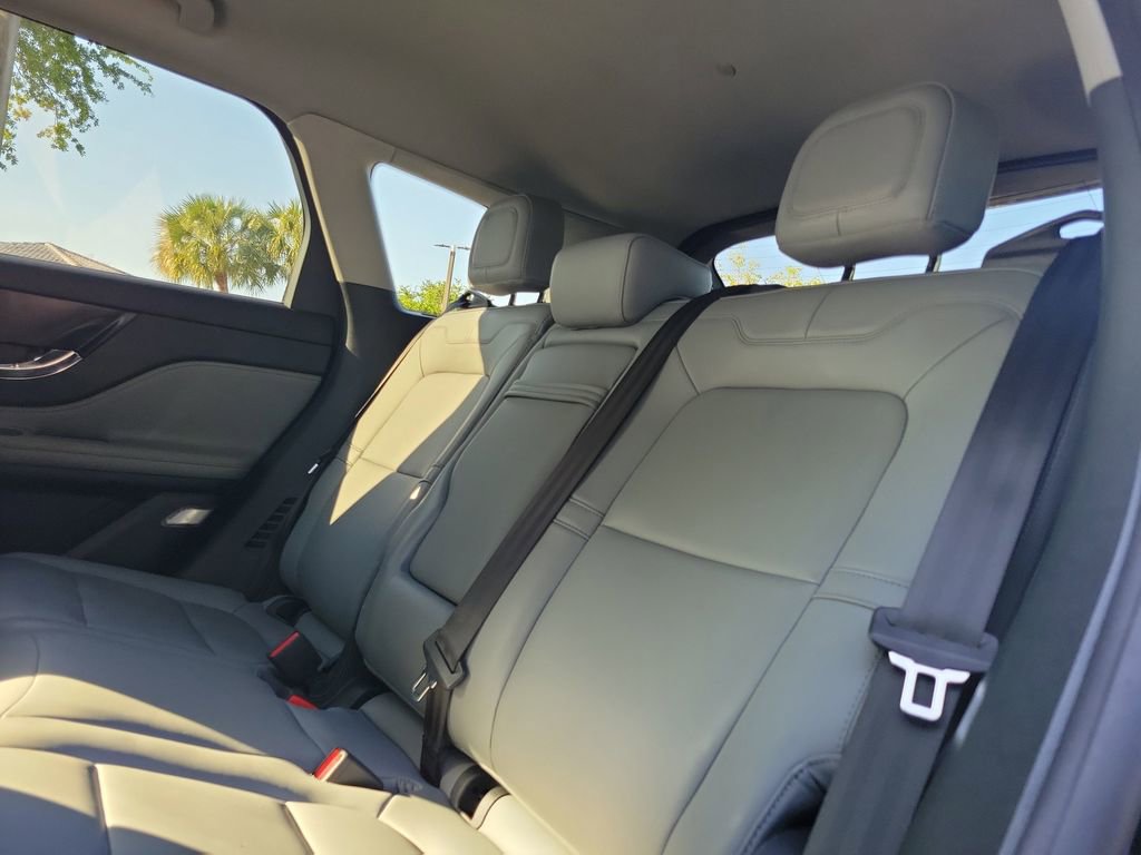 Certified 2022 Lincoln Corsair FWD image 14