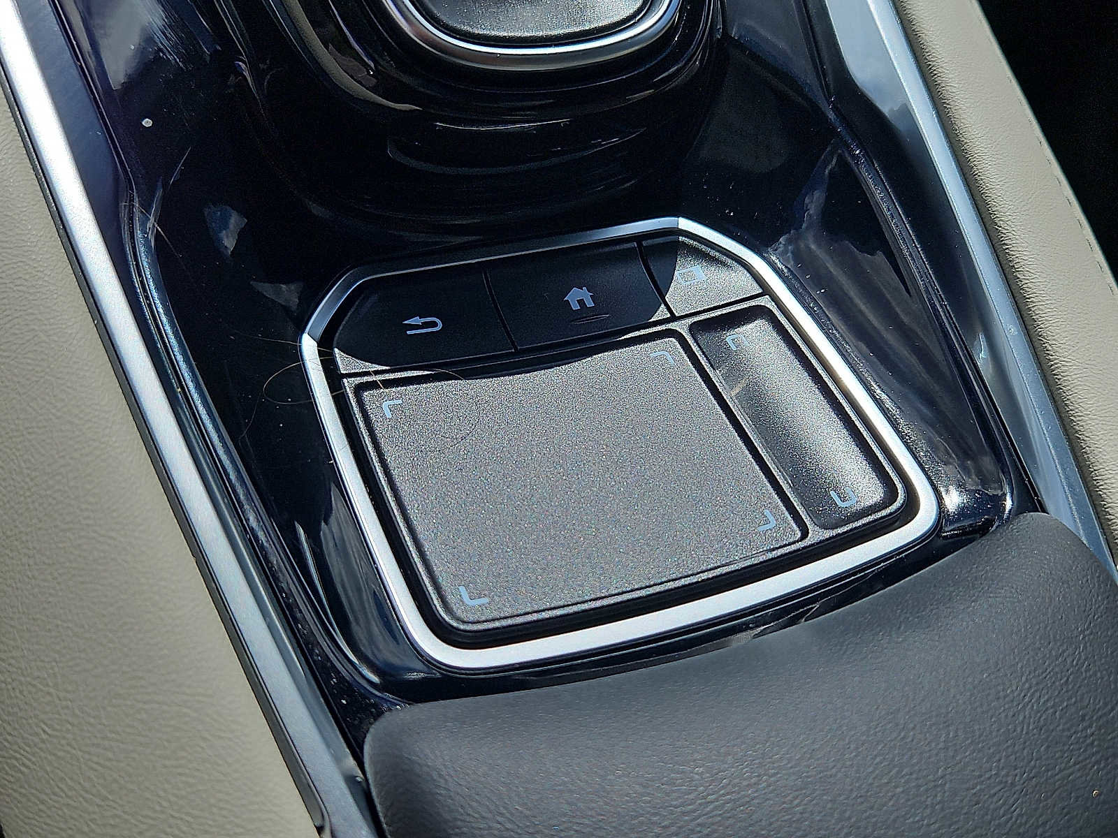 Used 2025 Acura RDX A-Spec image 16