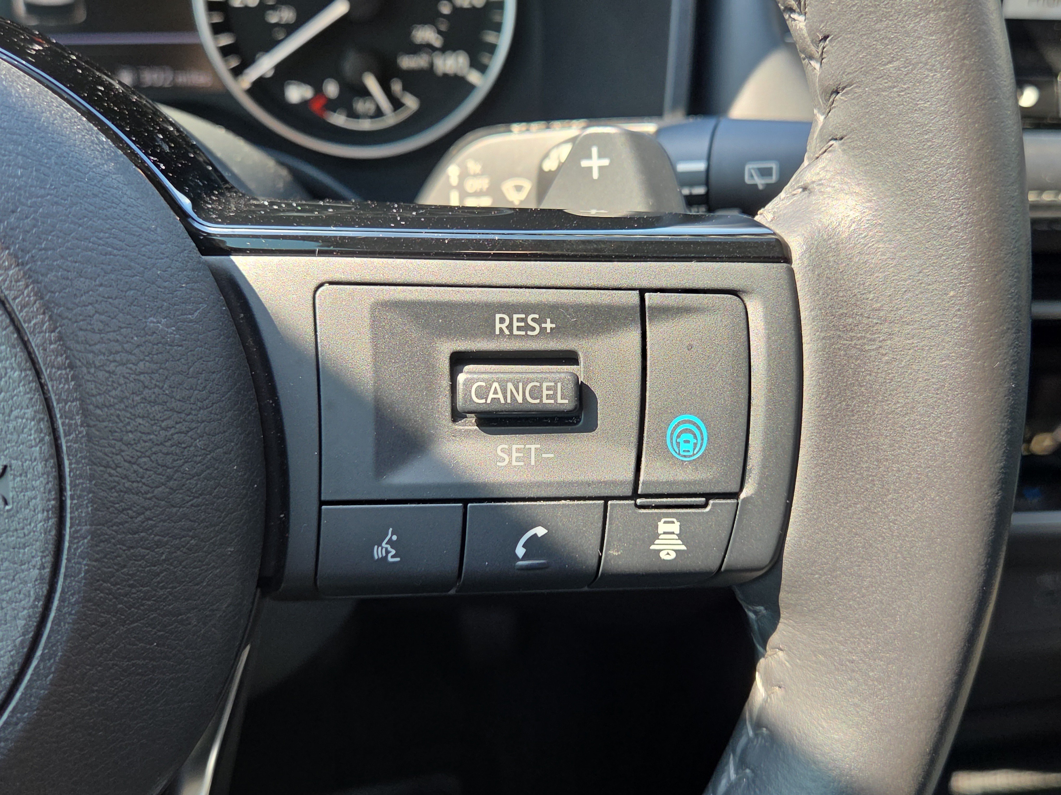 Used 2023 Nissan Rogue SL w/ SL Premium Package FWD image 21