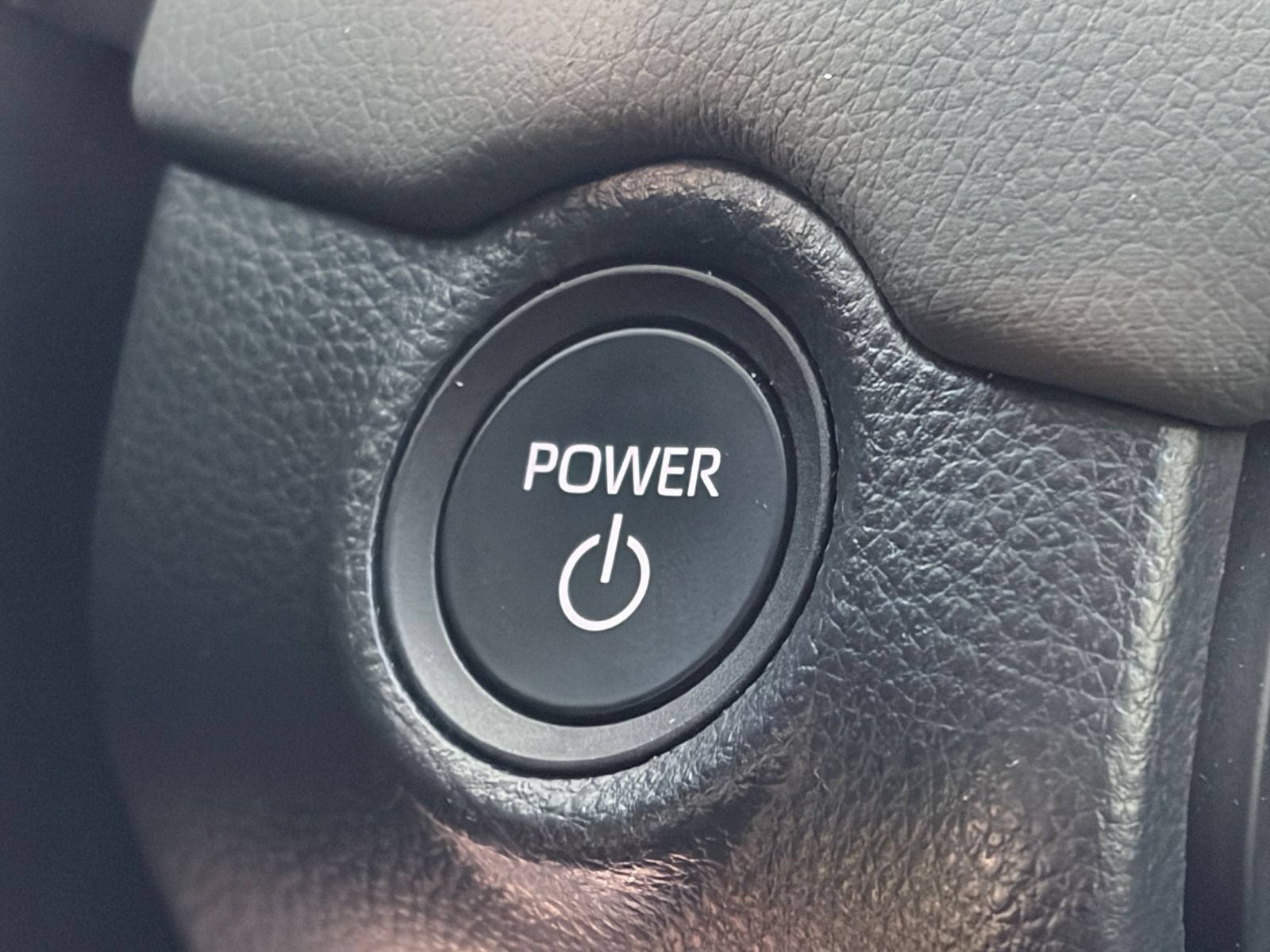 Used 2026 Toyota RAV4 LE AWD/4WD image 19