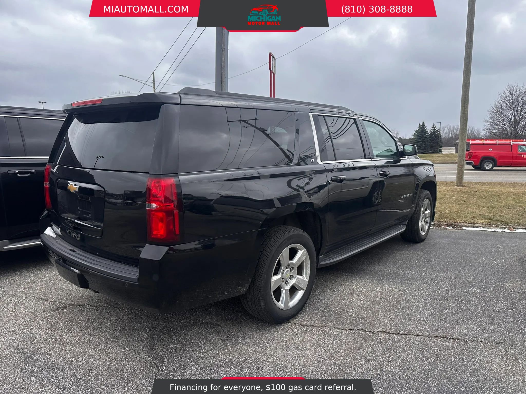Used 2015 Chevrolet Suburban LT AWD/4WD image 3