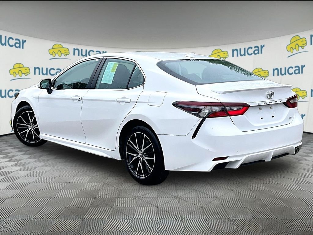 Used 2023 Toyota Camry SE FWD image 4