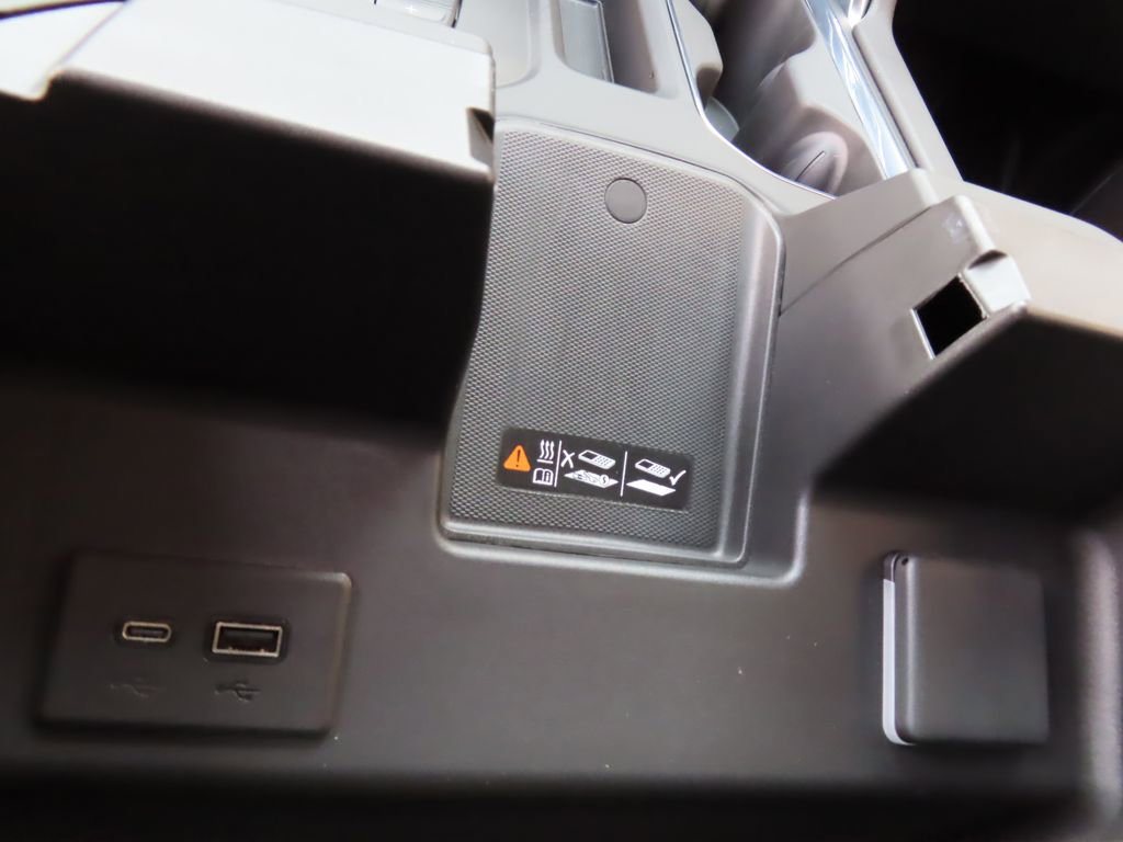 Certified 2025 GMC Sierra 1500 Denali w/ Denali Reserve Package image 10