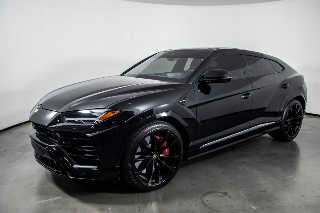 Used 2021 Lamborghini Urus AWD/4WD image 12