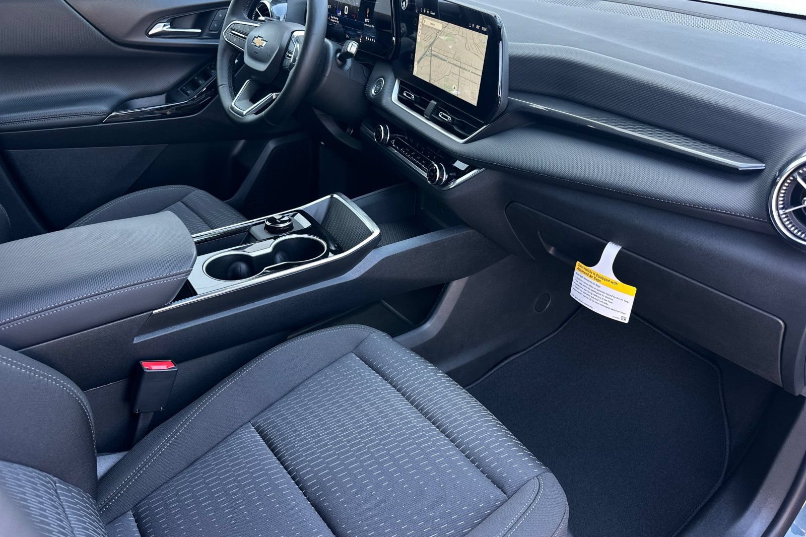 New 2026 Chevrolet Equinox LT w/ Safety and Technology Package FWD image 16