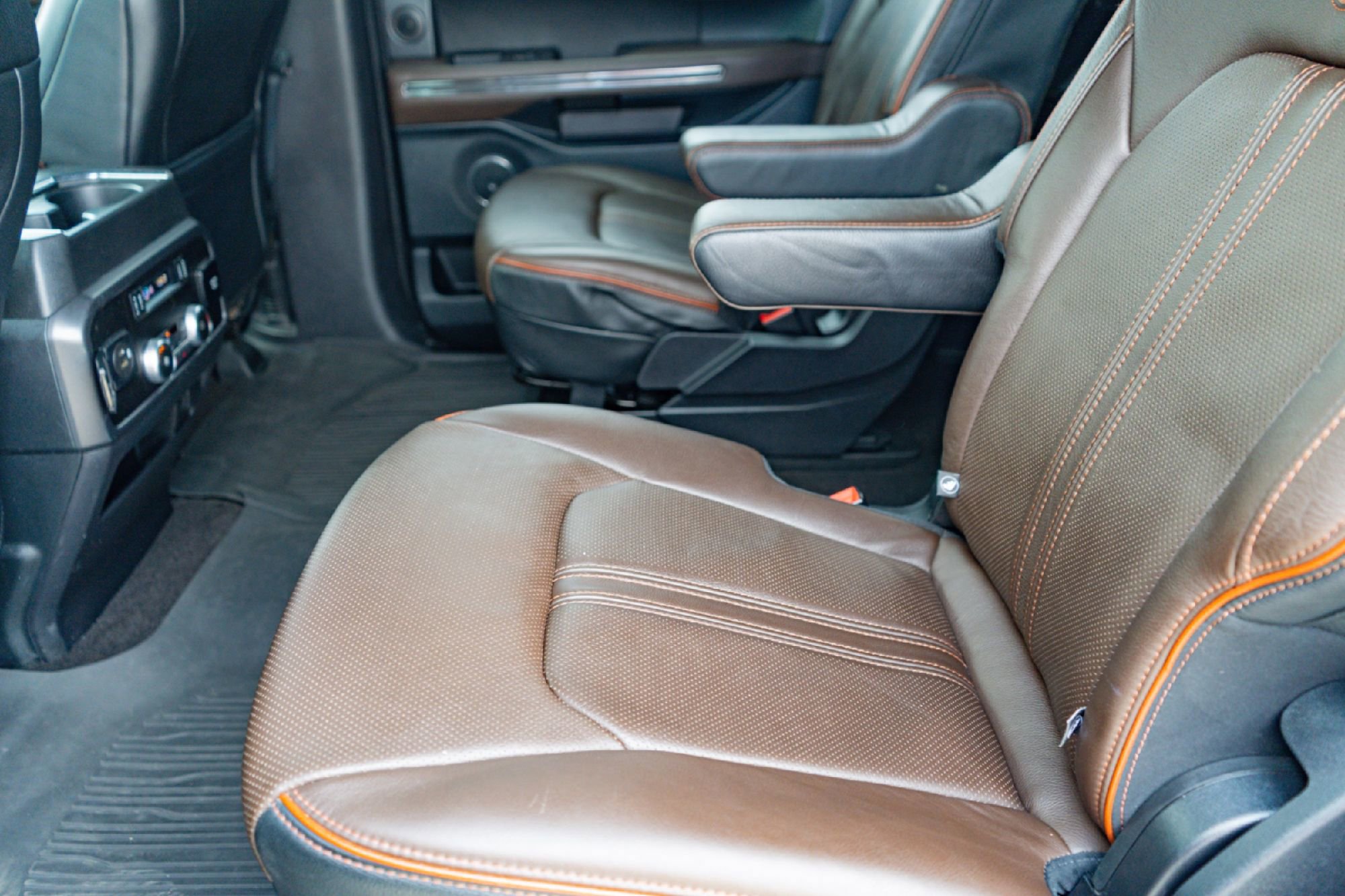 Used 2021 Ford Expedition Max King Ranch w/ Cargo Package AWD/4WD image 23