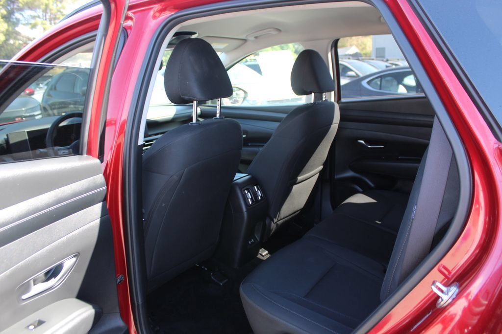 Used 2025 Hyundai Tucson SEL FWD image 15