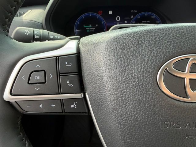 Used 2025 Toyota Grand Highlander AWD image 11