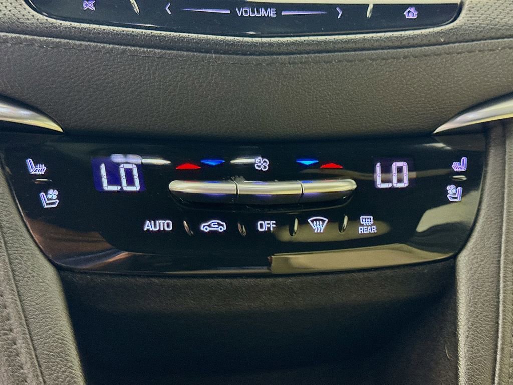 Used 2018 Cadillac XT5 Premium Luxury w/ Driver Assist Package FWD image 20