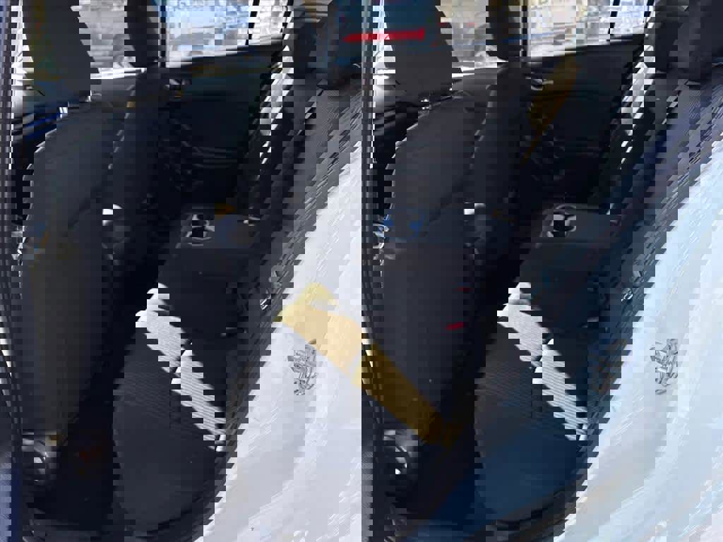 Used 2016 MAZDA MAZDA3 i Touring image 10